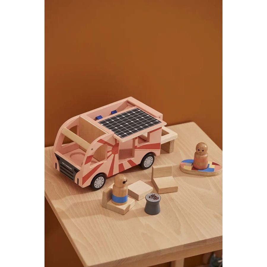 kids-concept-camper-van-aiden-play-toy-kidc-1000841