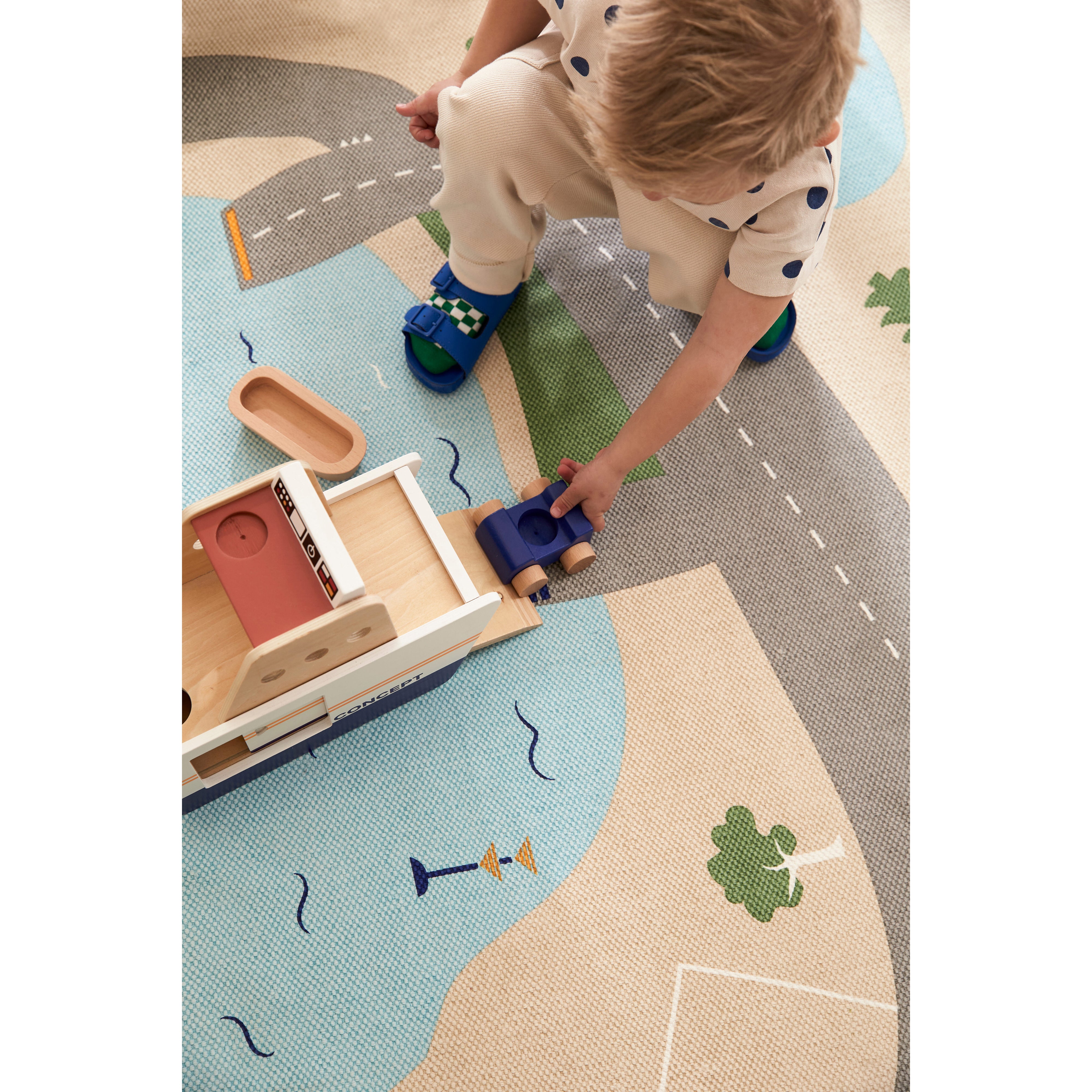 kids-concept-car-ferry-aiden-kidc-1000720