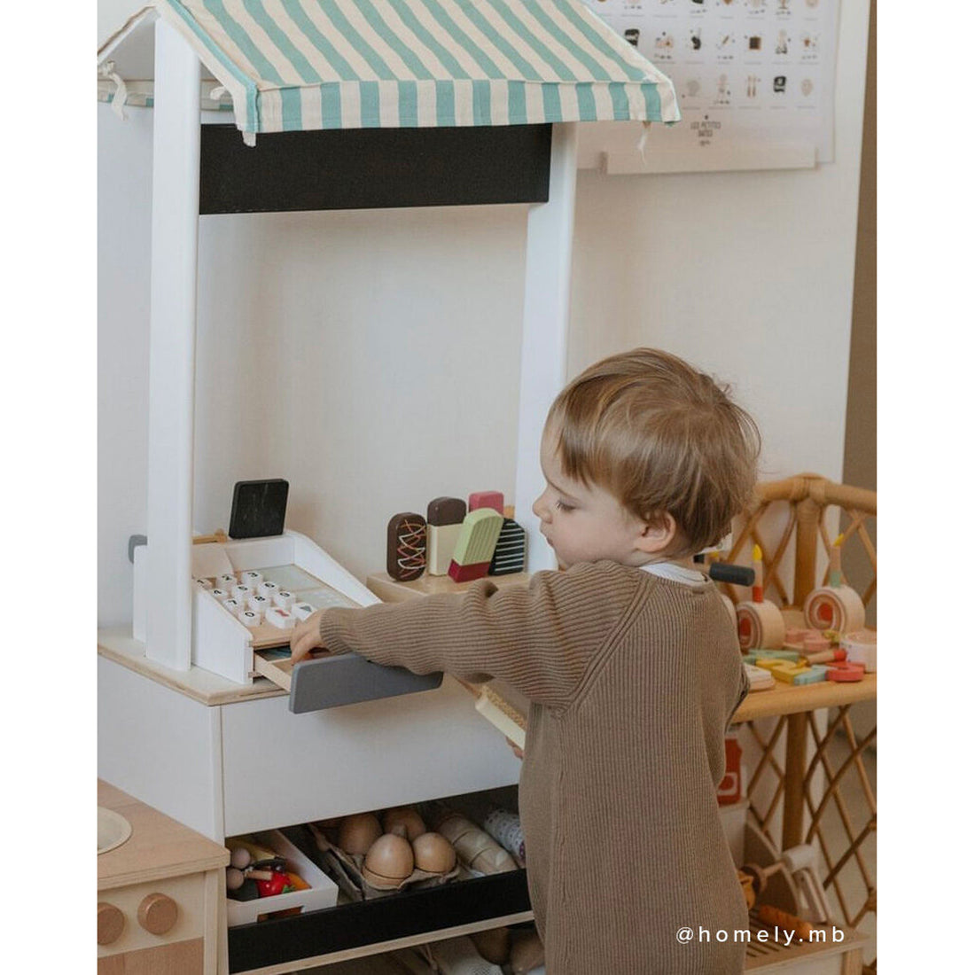 kids-concept-market-stand-kids-hub-kidc-1000337