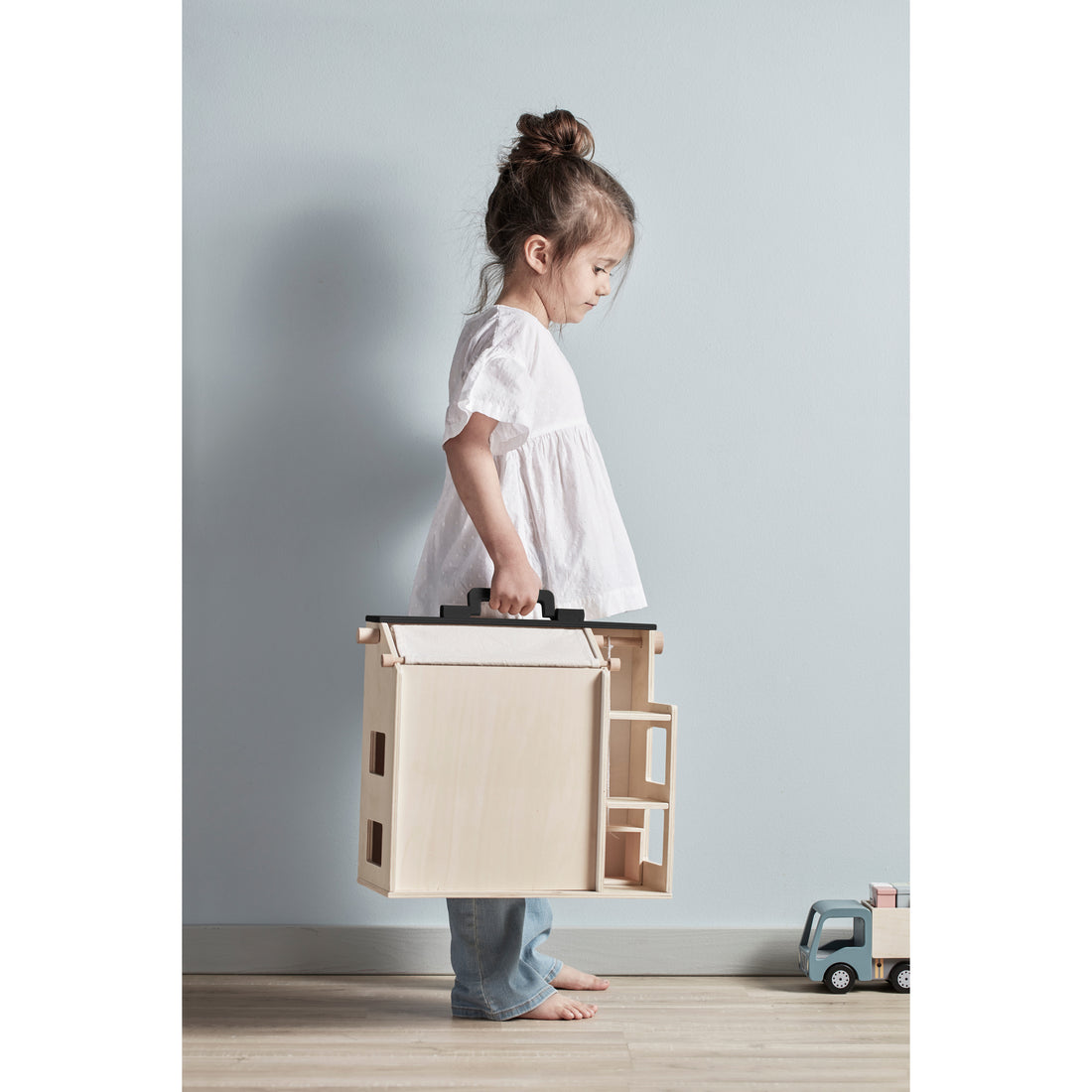 kids-concept-studio-house-with-furnitures-aiden-kidc-1000422