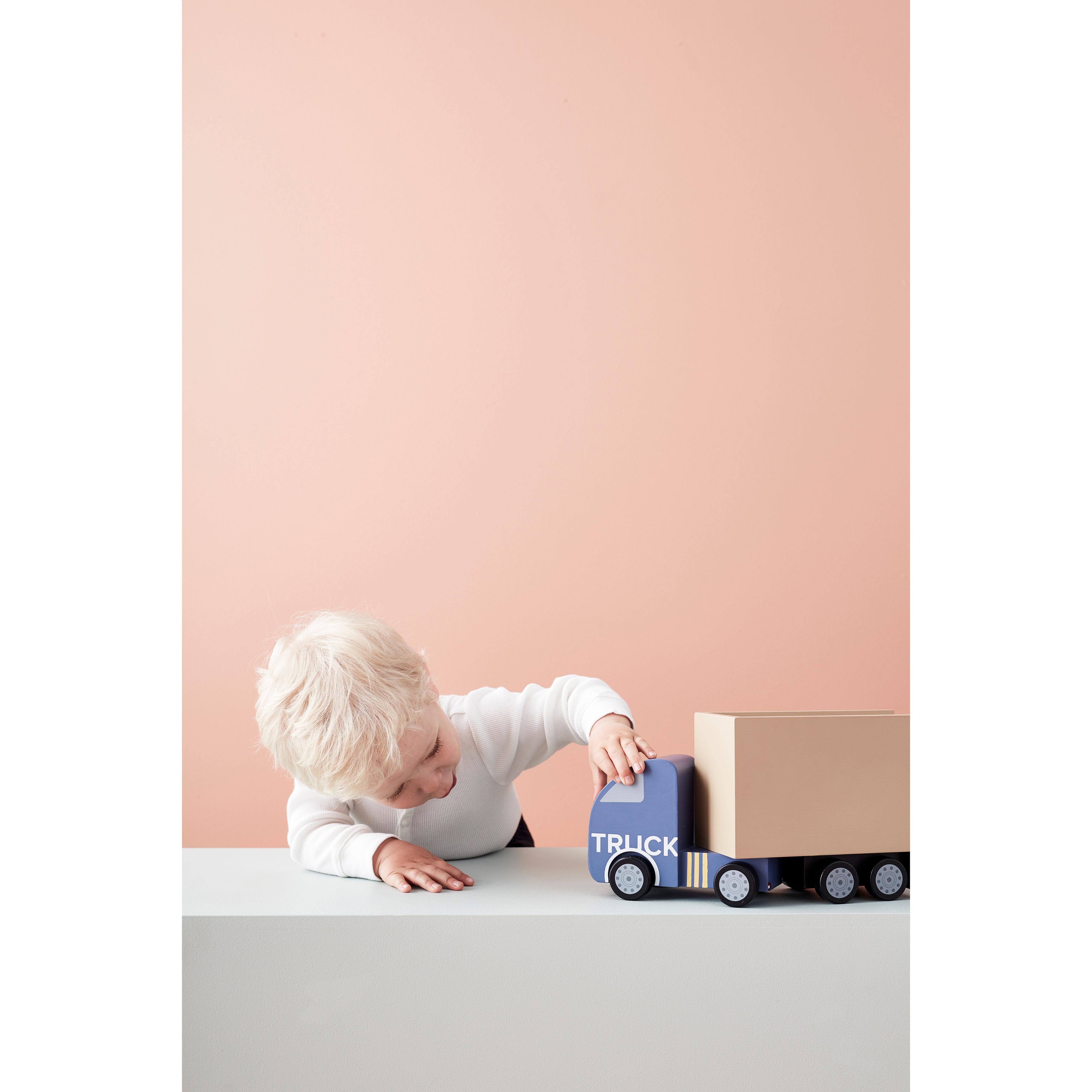 kids-concept-truck-aiden-kidc-1000305