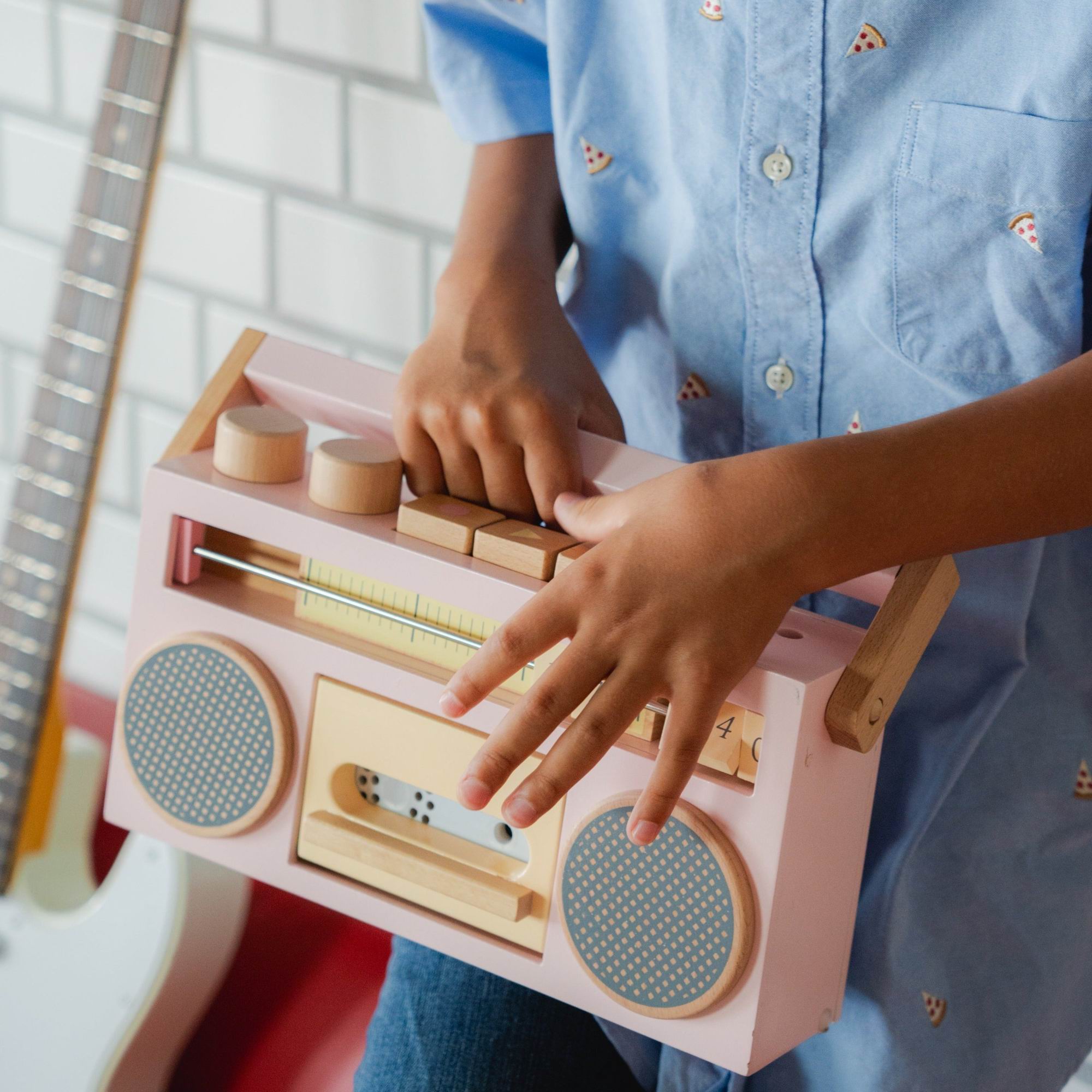 kiko-gg-tape-recorder-wooden-toy-recorder-pink-play-toy-kukk-k034-pk-03