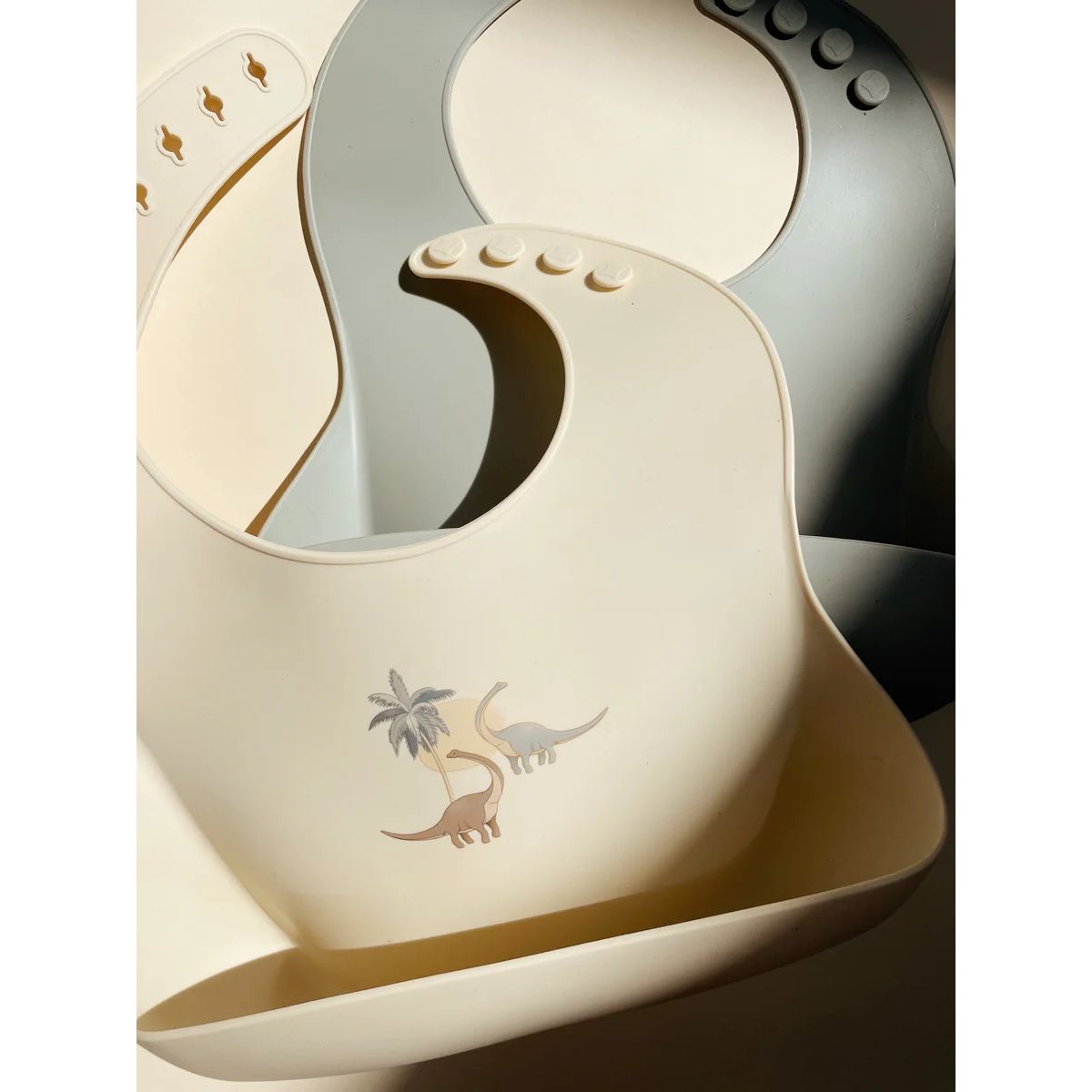 konge-sløjd-2-pack-silicone-bib-dino-one-size-kong-w25ks100026-dino-os