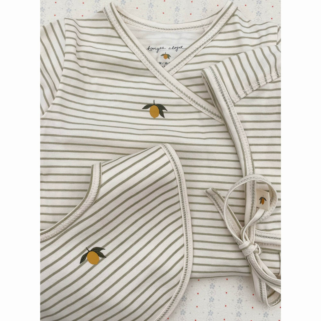 konges-sl-jd-basic-ls-body-gots-tea-stripe-clothing-wear-fashion-kong-s26ks102244-teas-12m-03