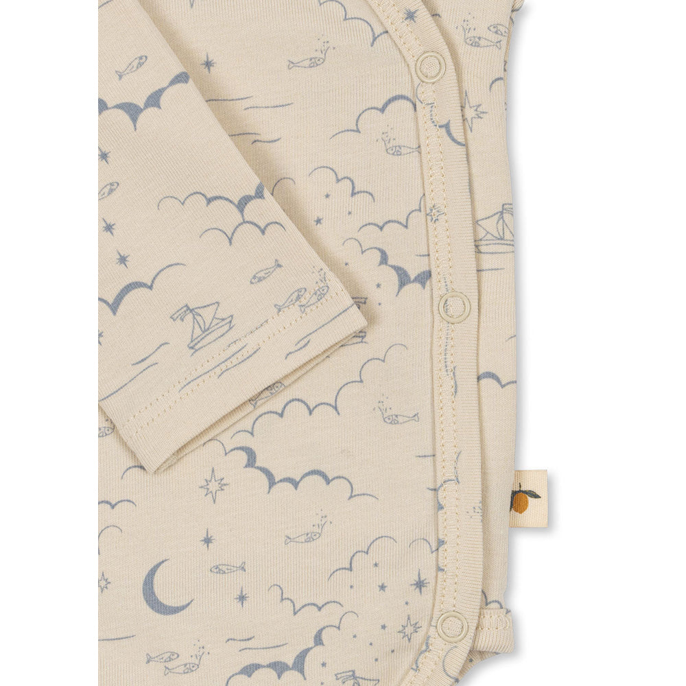 konges-sl-jd-basic-ls-newborn-body-gots-cielo-marino