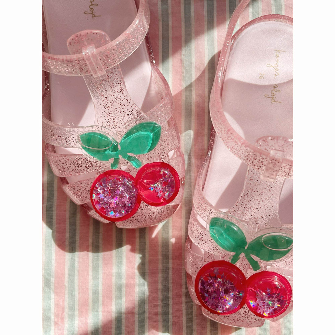konges-sl-jd-lilo-sandal-cherry-clothing-wear-fashion-kong-s26ks104933-cherry-22-08