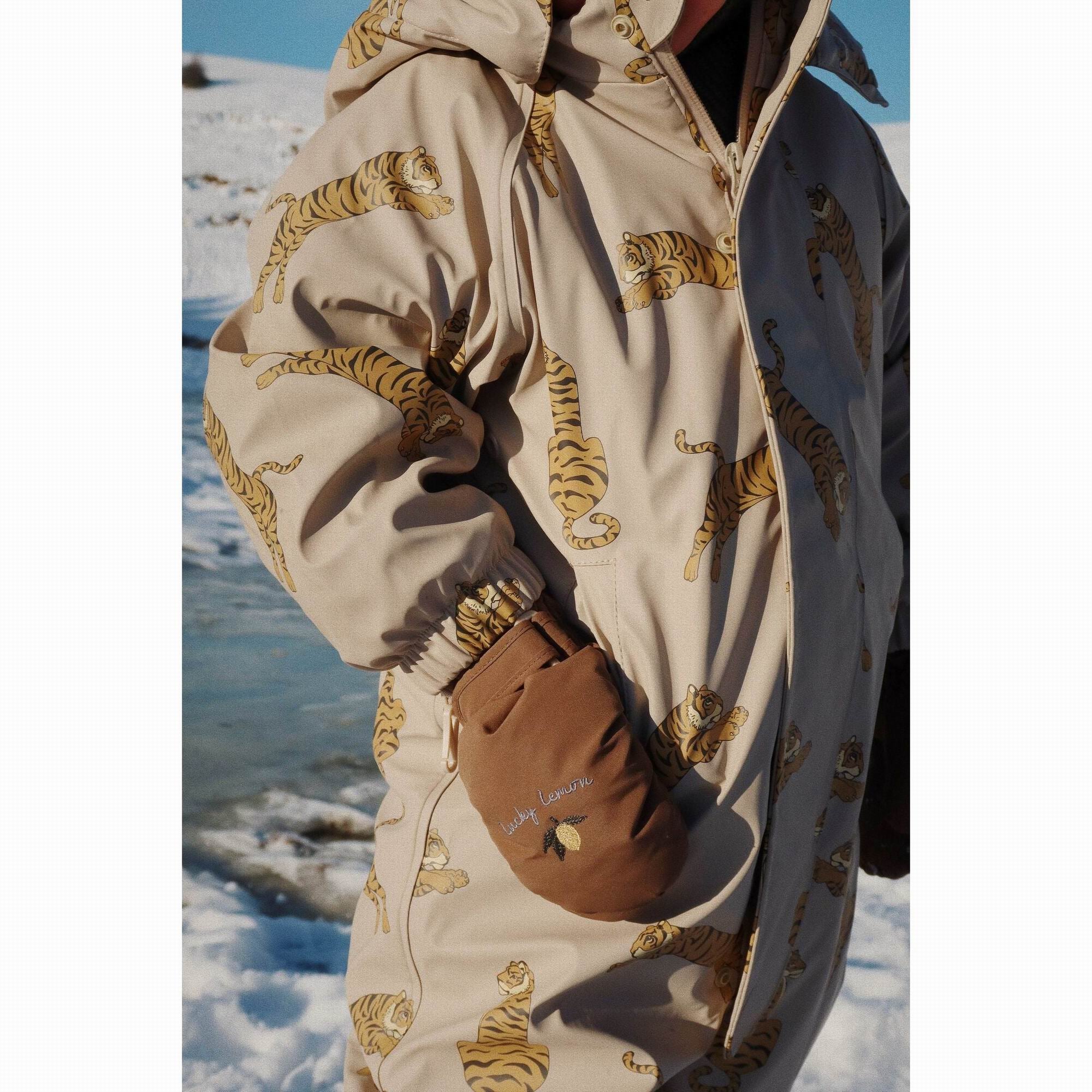 konges-sl-jd-rain-snowsuit-tiger-clothing-wear-fashion-kong-w24ks101281-tiger-2y-09