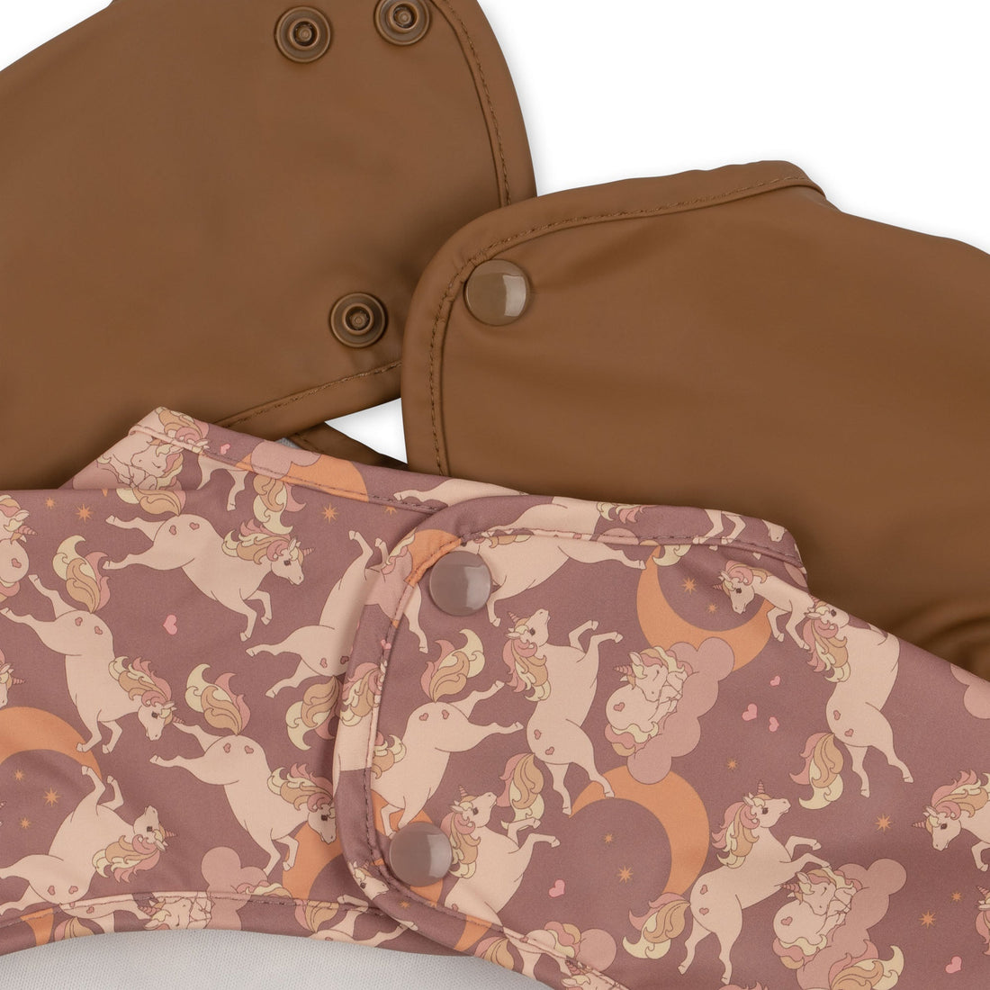 konges-slojd-2-pack-dinner-bib-with-sleeves-unicorn-blush-toasted-coconut-kong-s23ks4301-ubtc