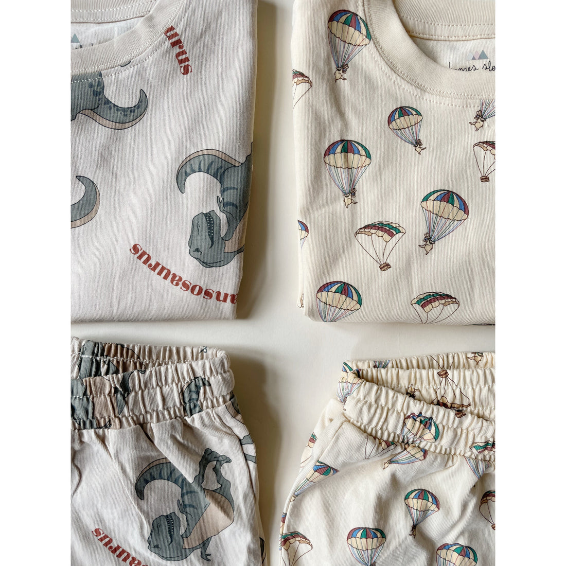 konges-sløjd-2-pack-lin-set-gots-dansosaurus-kong-s23ks4610-dan-18m