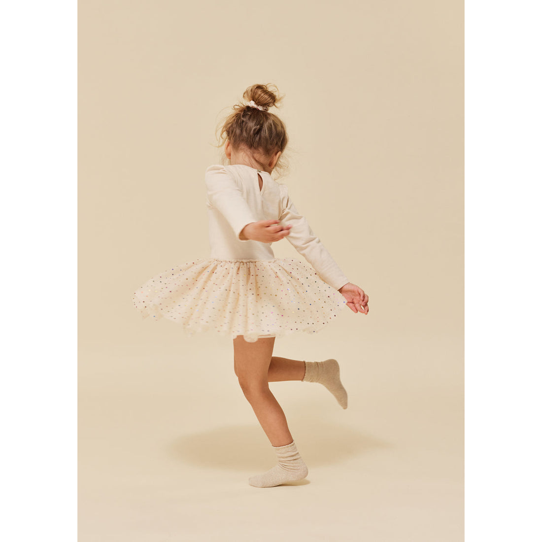 konges-slojd-fairy-ballerina-dress-etoile-multi-brazilian-sand-kong-w23ks6395-sand-2y