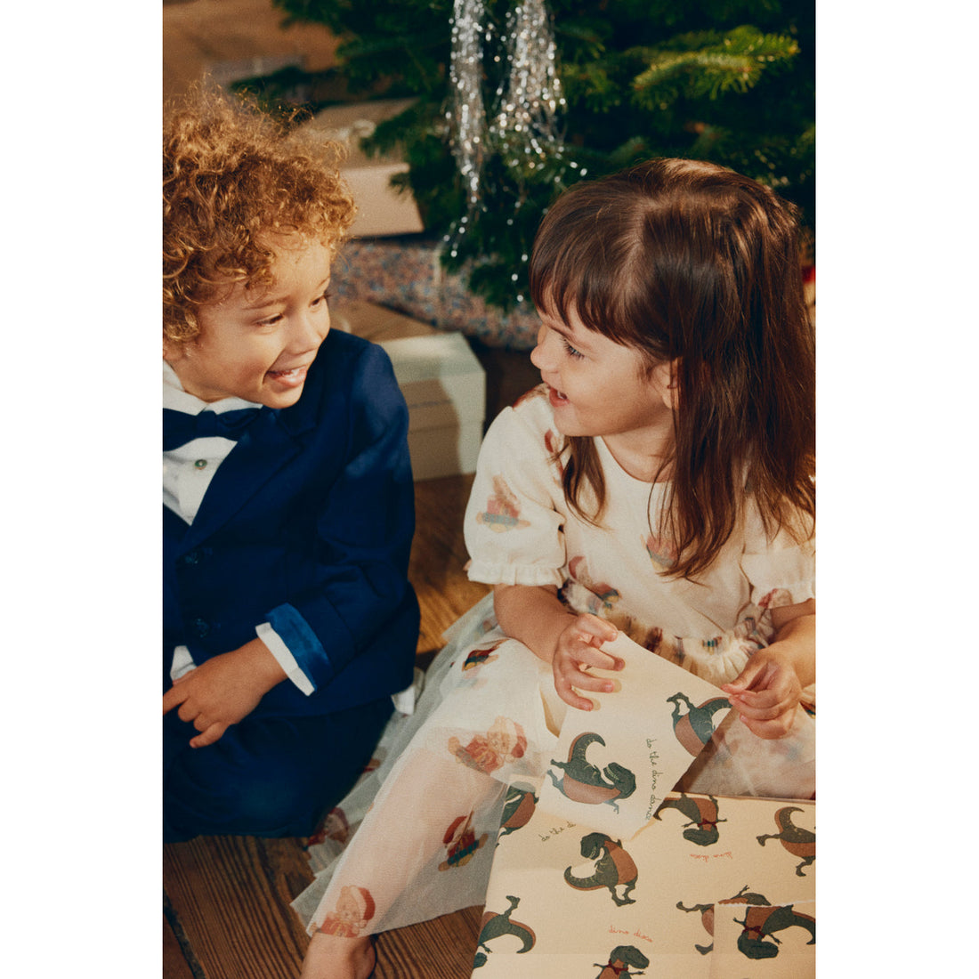 konges-sløjd-festive-suit-pants-total-eclipse-kong-w23ks6401-te-3y