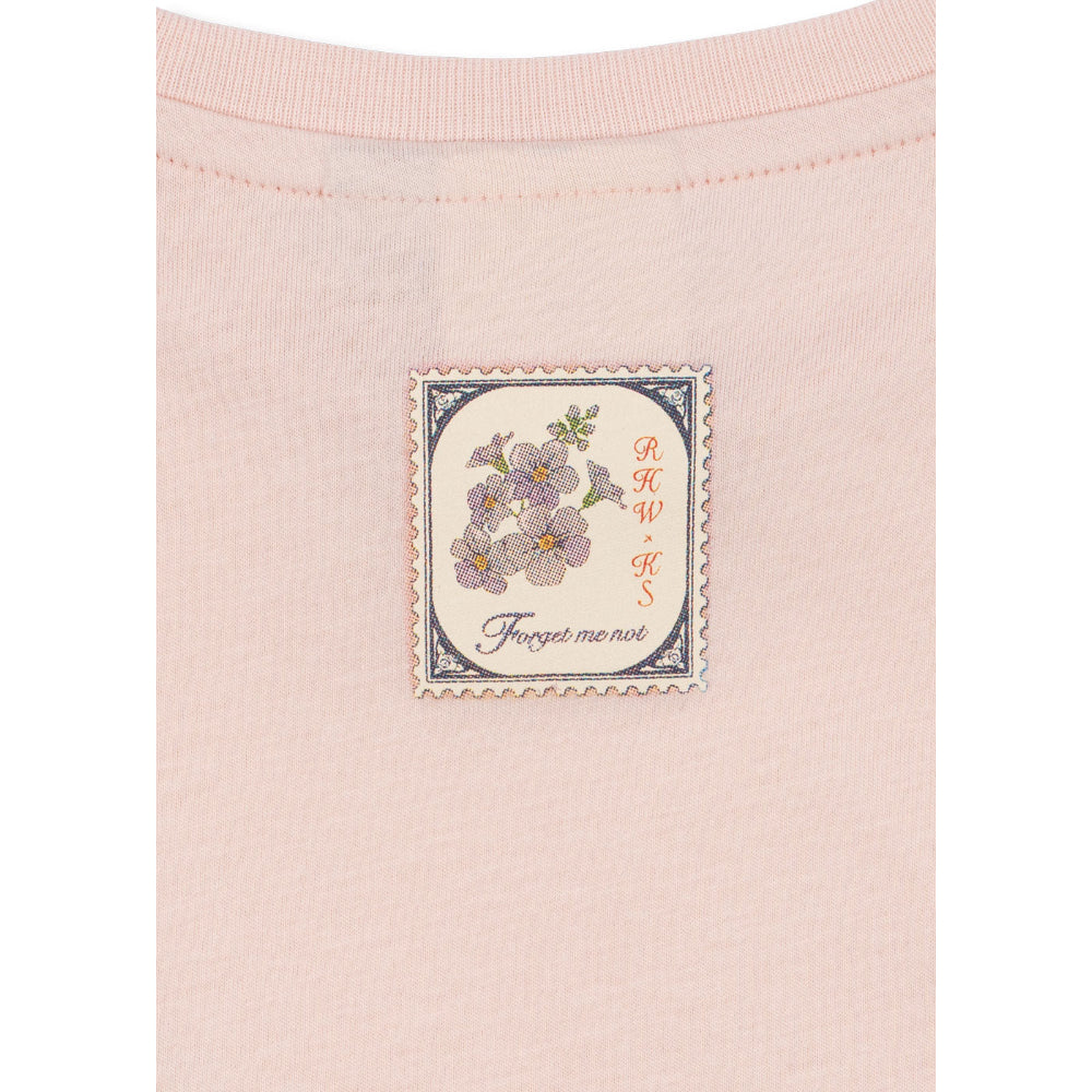 konges-slojd-rhw-x-ks-lettre-tee-ocs-chalk-pink-clothing-wear-fashion-kong-s25ks103612-cp-18m