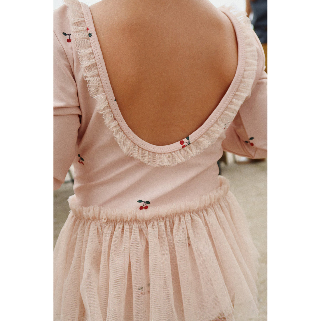 konges-sløjd-strut-ls-swimsuit-grs-cherry-blush-kong-s24ks101058-cherry-3y