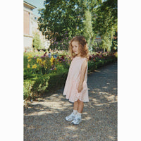 konges-slojd-vola-dress-creole-pink-clothing-wear-fashion-kong-s26ks105613-crep-2y-015