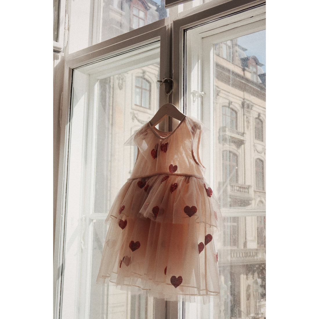 konges-slojd-yvonne-fairy-dress-coeur-sequins-kong-w23ks6407-cs-2y