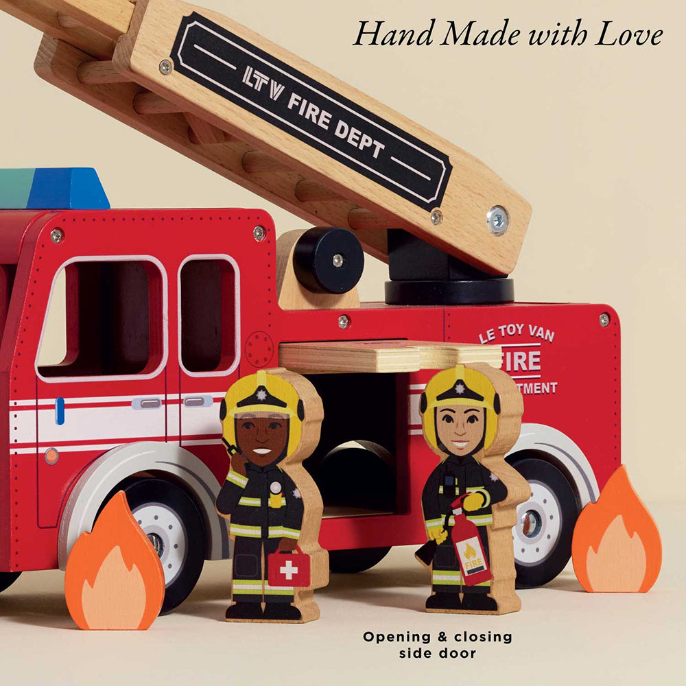 le-toy-van-fire-engine-with-firefighters-play-toy-ltv-tv427