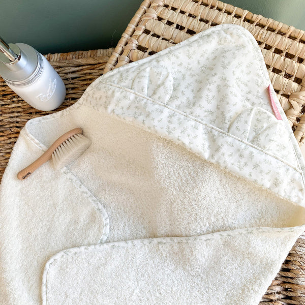 little-crevette-hooded-towel-75x75cm-petit-buis-vegetal-lcrv-vecb