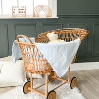 little-crevette-large-swaddle-120x120cm-frozen-blue-lcrv-unmaxbg