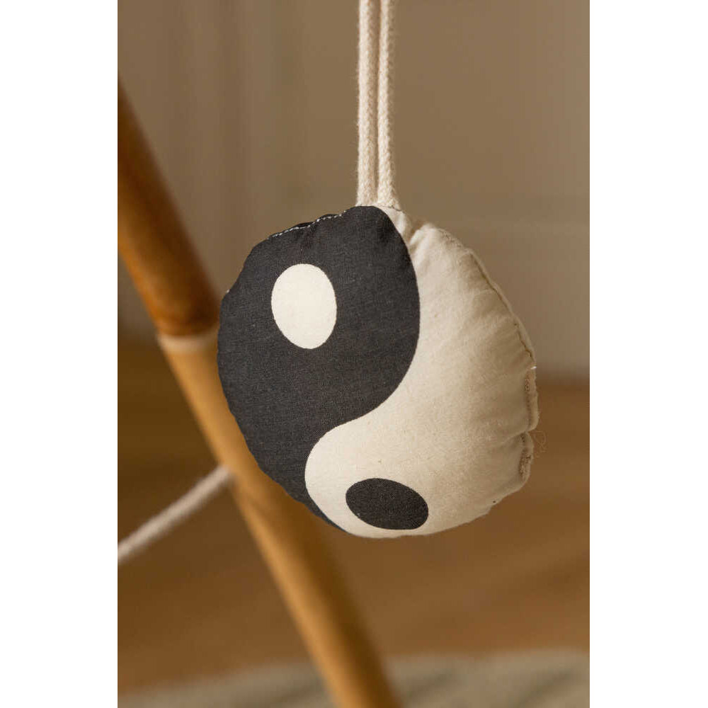 lorena-canals-bamboo-set-of-3-rattle-toy-hangers-panda-lore-ttb-panda