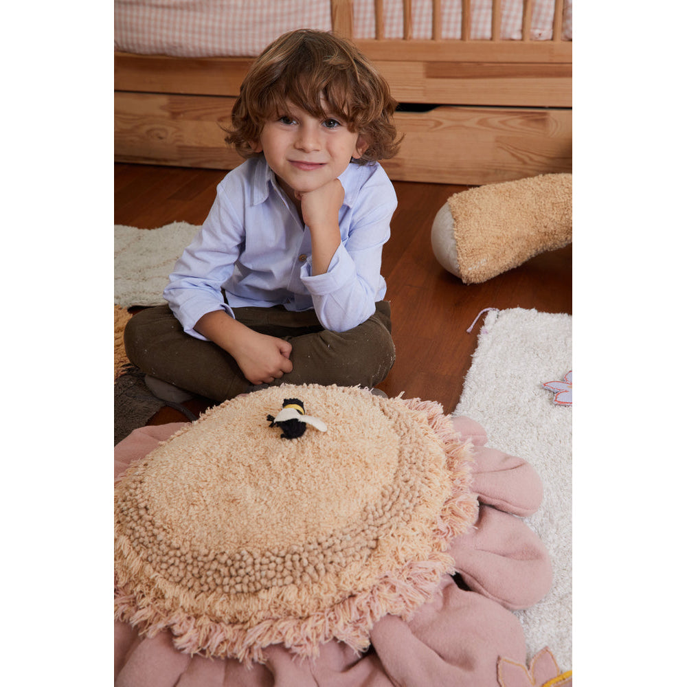 lorena-canals-planet-bee-pink-daisy-machine-washable-floor-cushion-lore-sc-daisy-pk