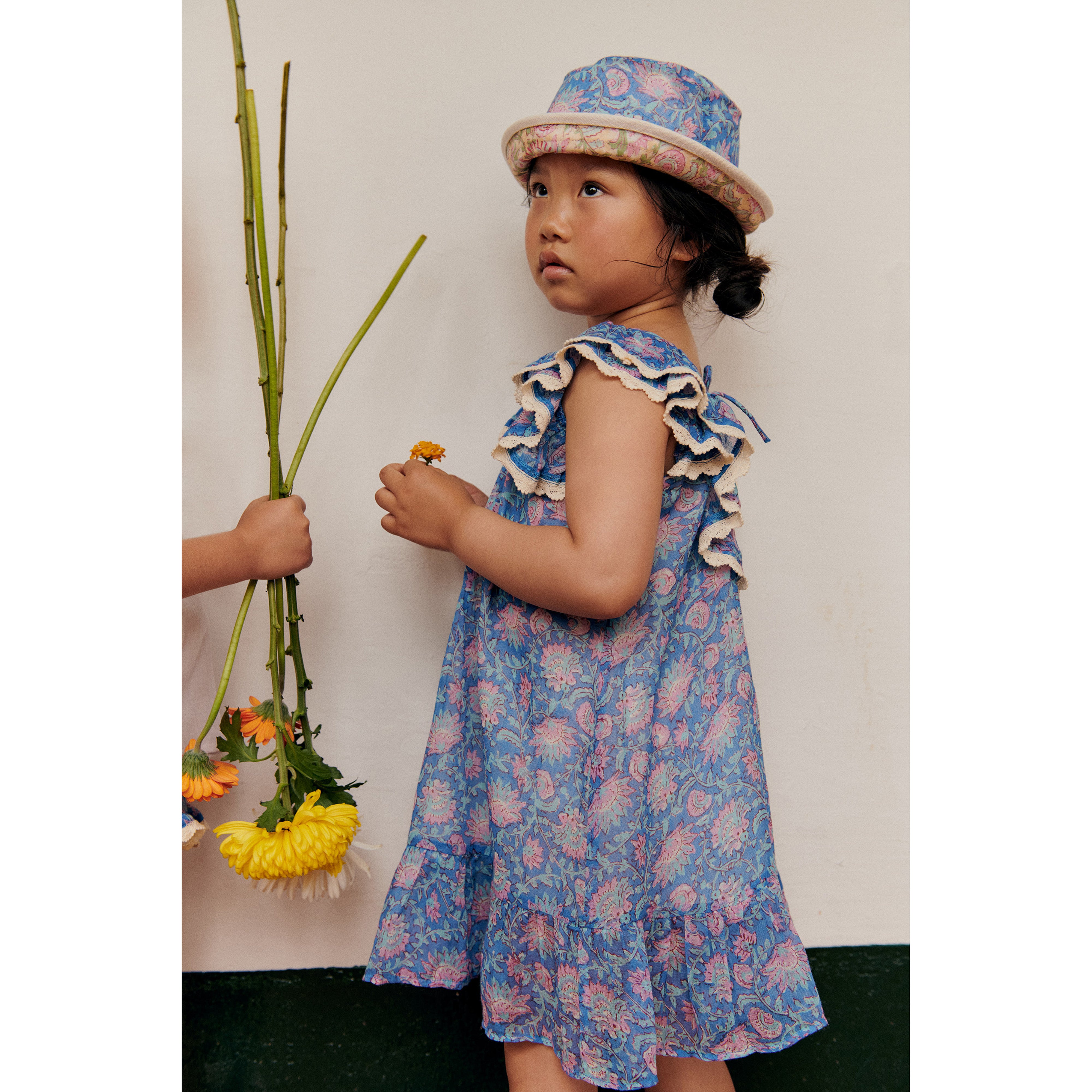 louise-misha-dress-natiya-printed-cotton-voile-blue-capri-cove-mish-s25s0150-bcc-12m