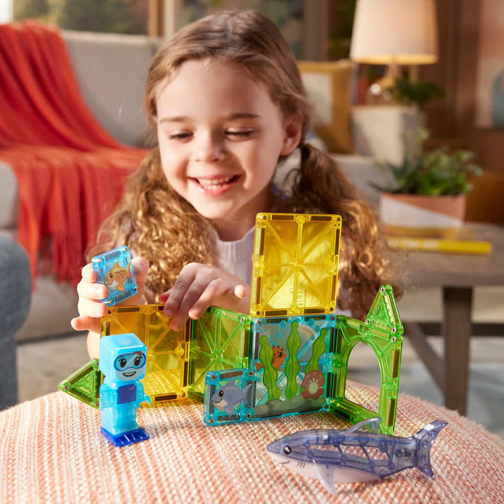 magna-tiles-shark-dive-13-piece-set-play-toy-magt-262013sd