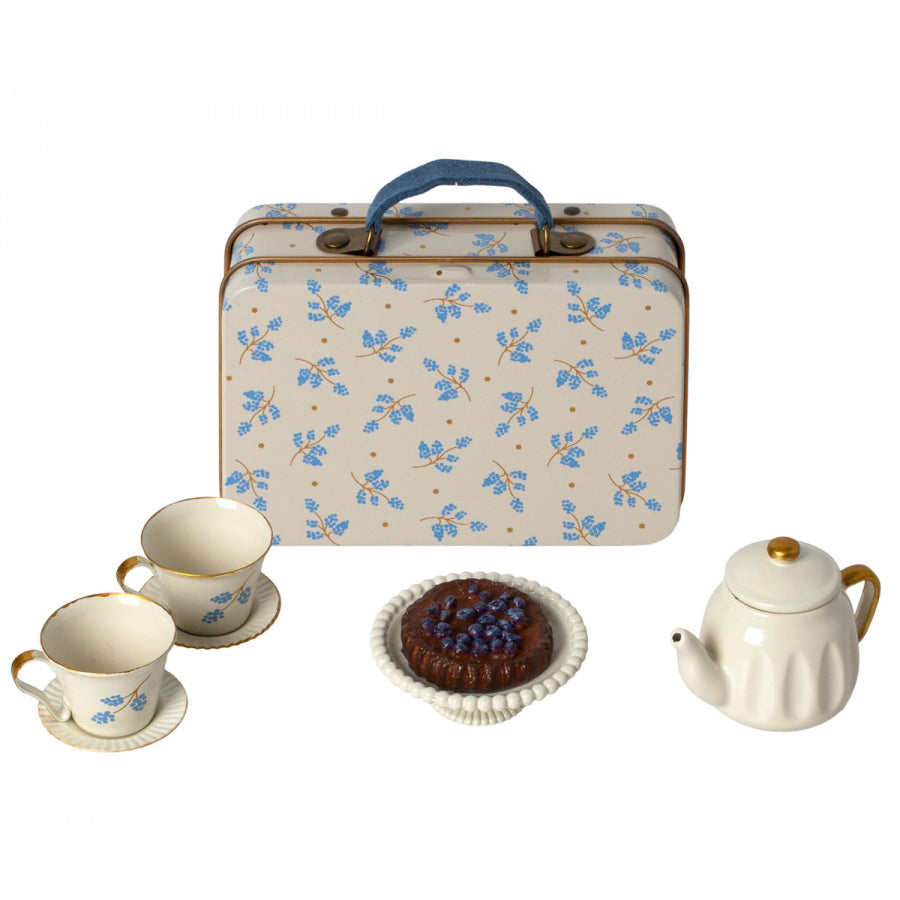 maileg-afternoon-treat-mouse-blue-madelaine-mail-11311001
