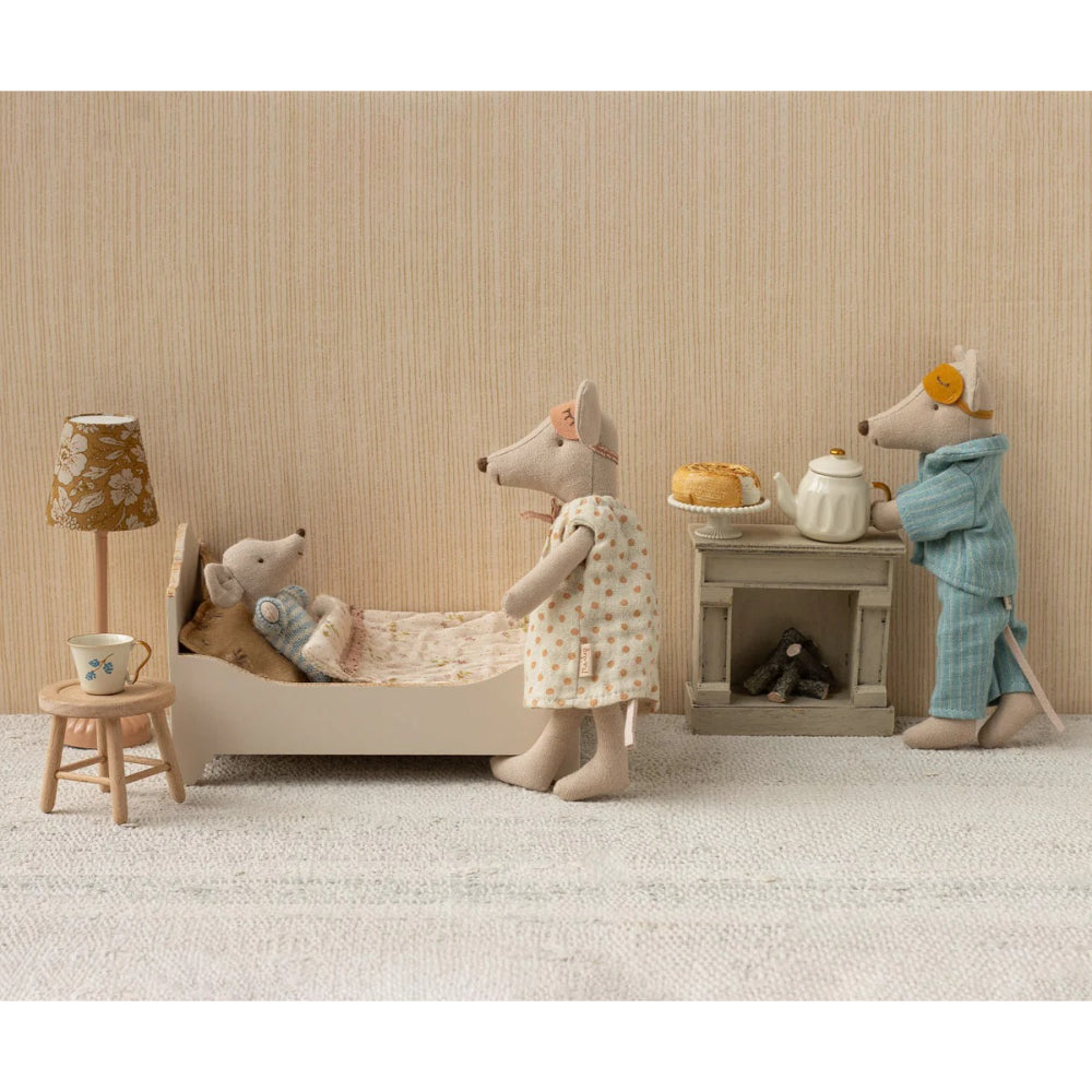 maileg-bed-mouse-off-white-mail-11500400