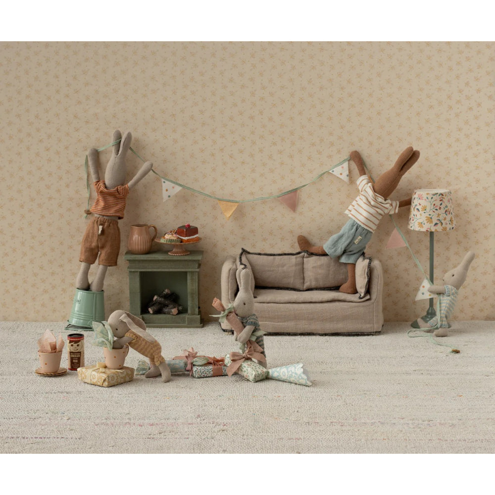 maileg-cakes-and-cakestand-mini-mail-11412100