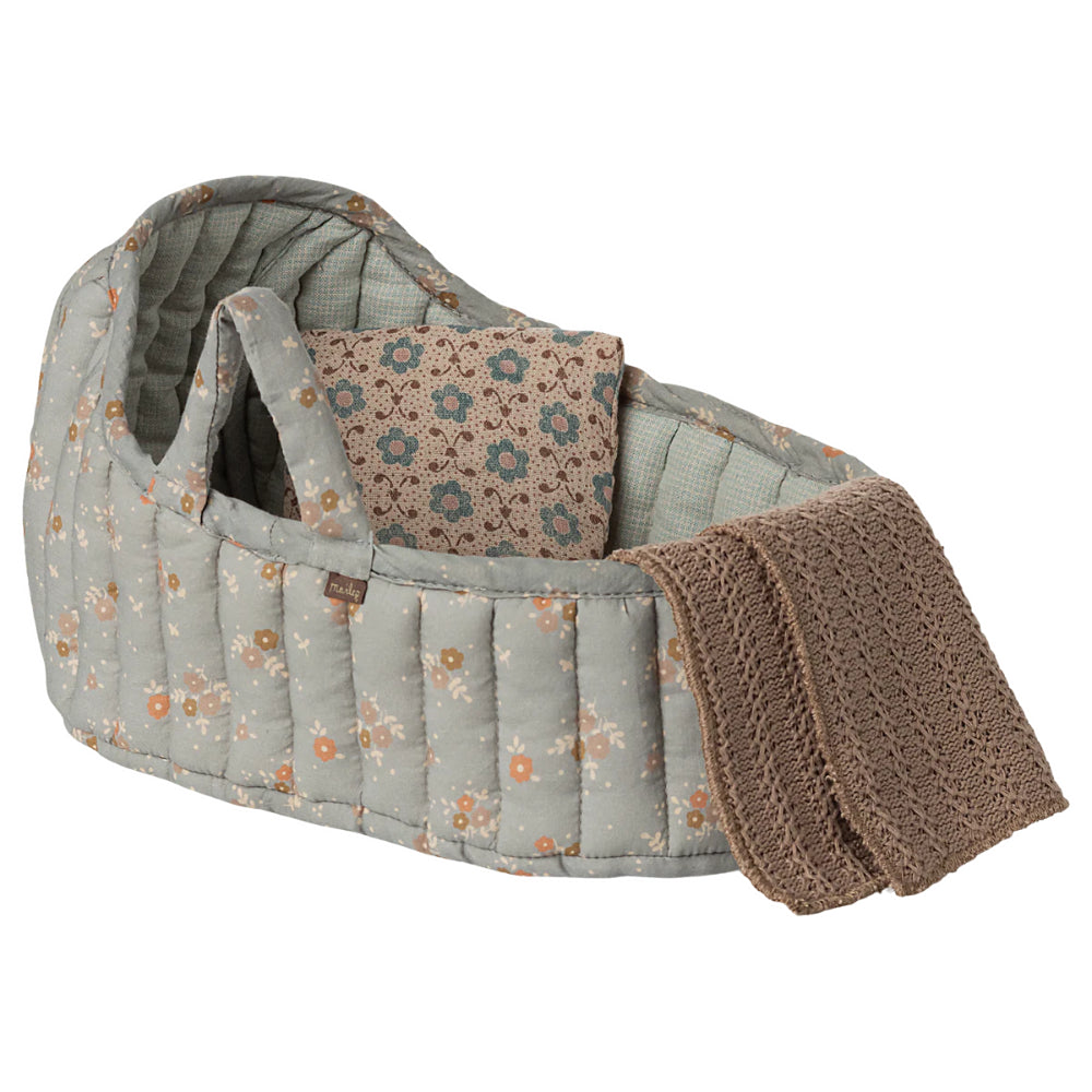 maileg-carry-cot-large-blue-mail-11540301