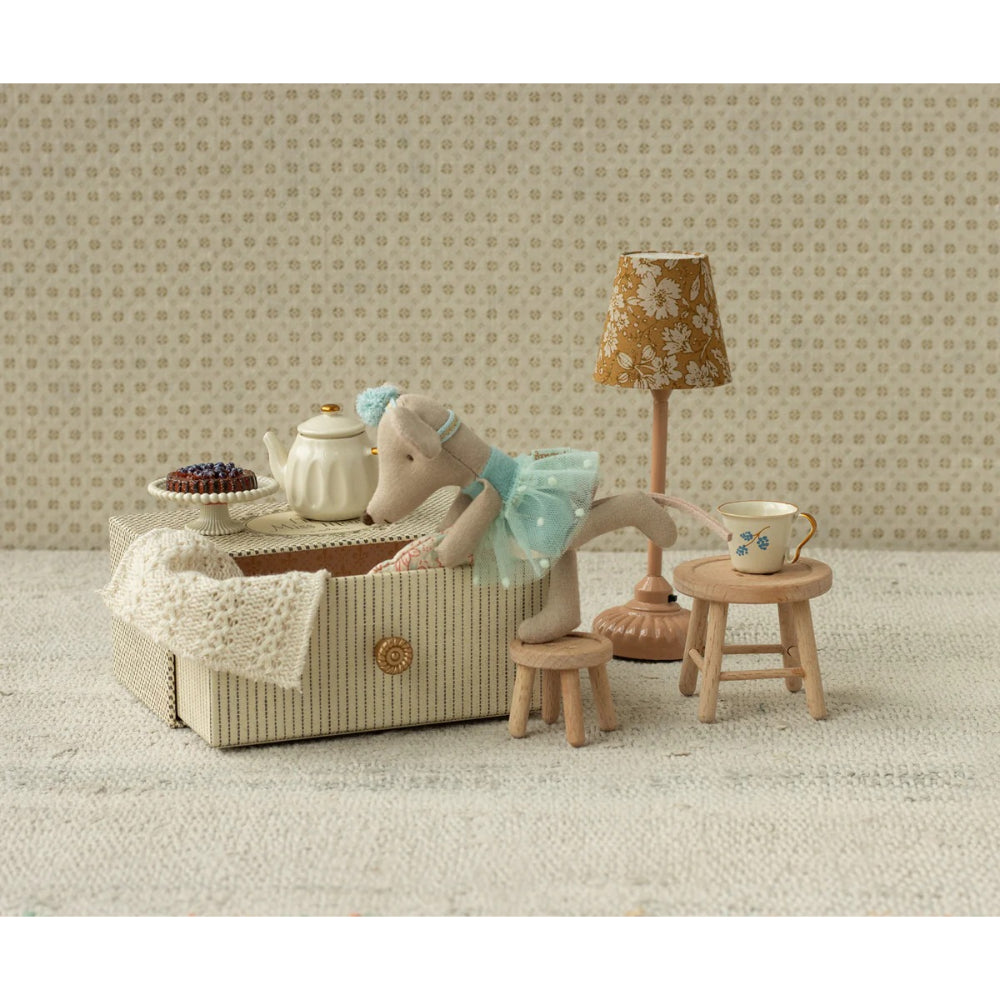 maileg-dance-mouse-in-daybed-little-sister-mail-17510400