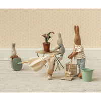 maileg-flower-pot-with-plant-miniature-mail-11530101