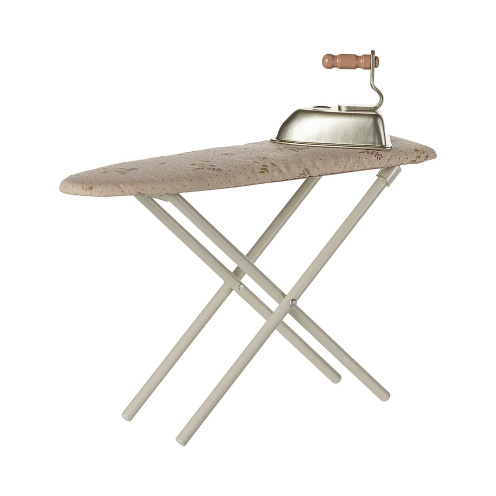 maileg-iron-and-ironing-board-miniature-off-white-mail-11511700