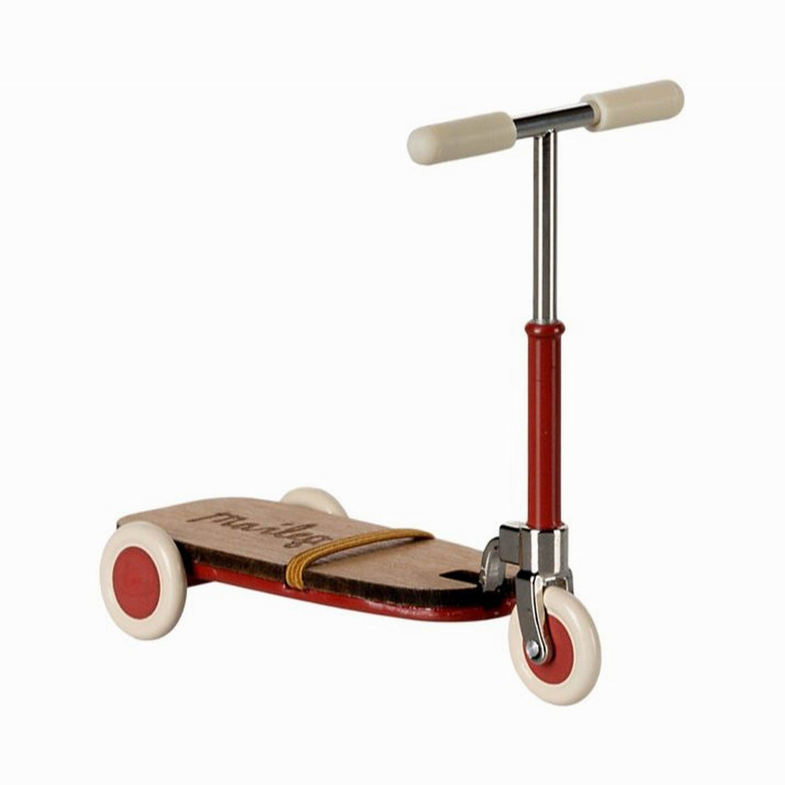 maileg-kick-board-mouse-red-play-toy-mail-11510200-01