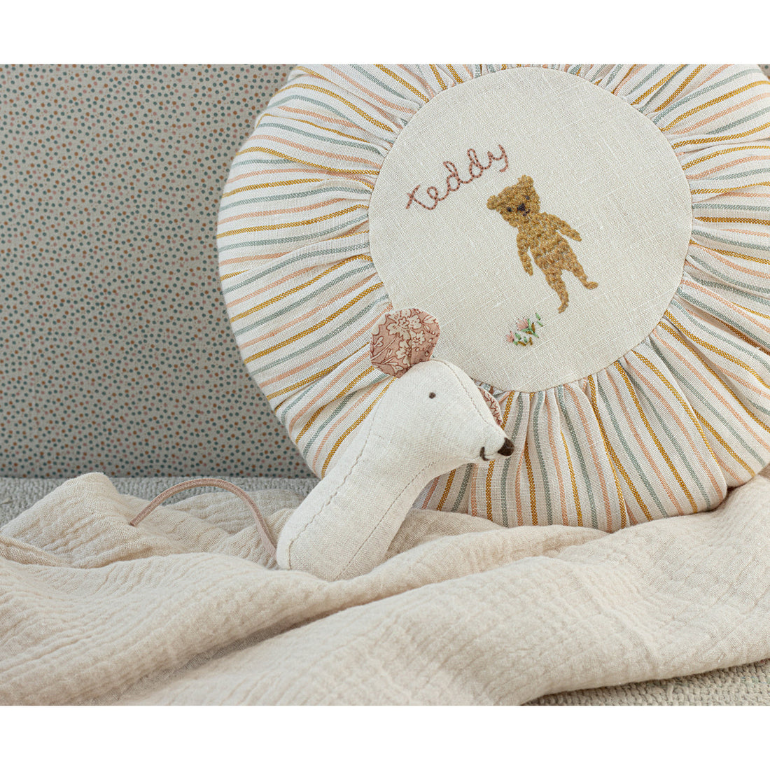 maileg-lullaby-friends-mouse-rattle-nature-mail-16470500
