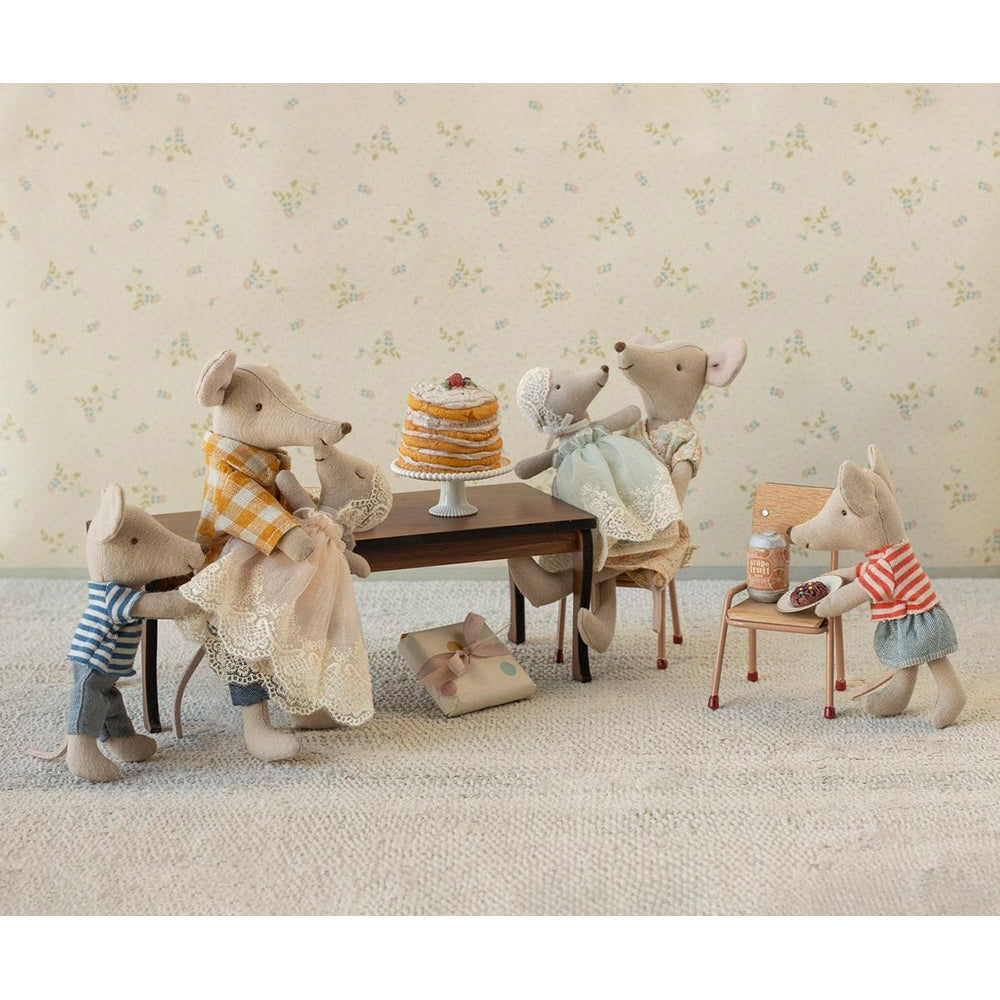 maileg-party-cake-and-cake-stand-mouse-off-white-play-toy-mail-11630400