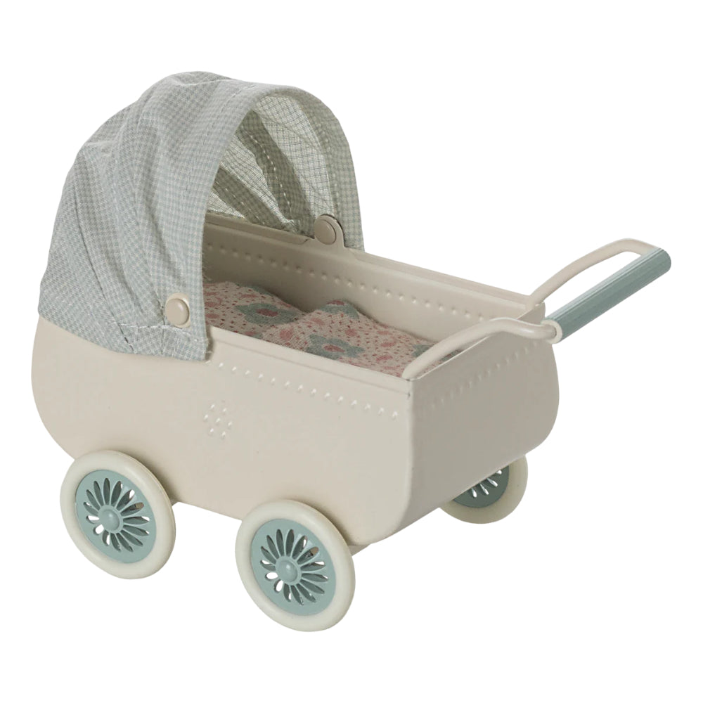 maileg-pram-with-baby-mouse-mint-mail-11510300
