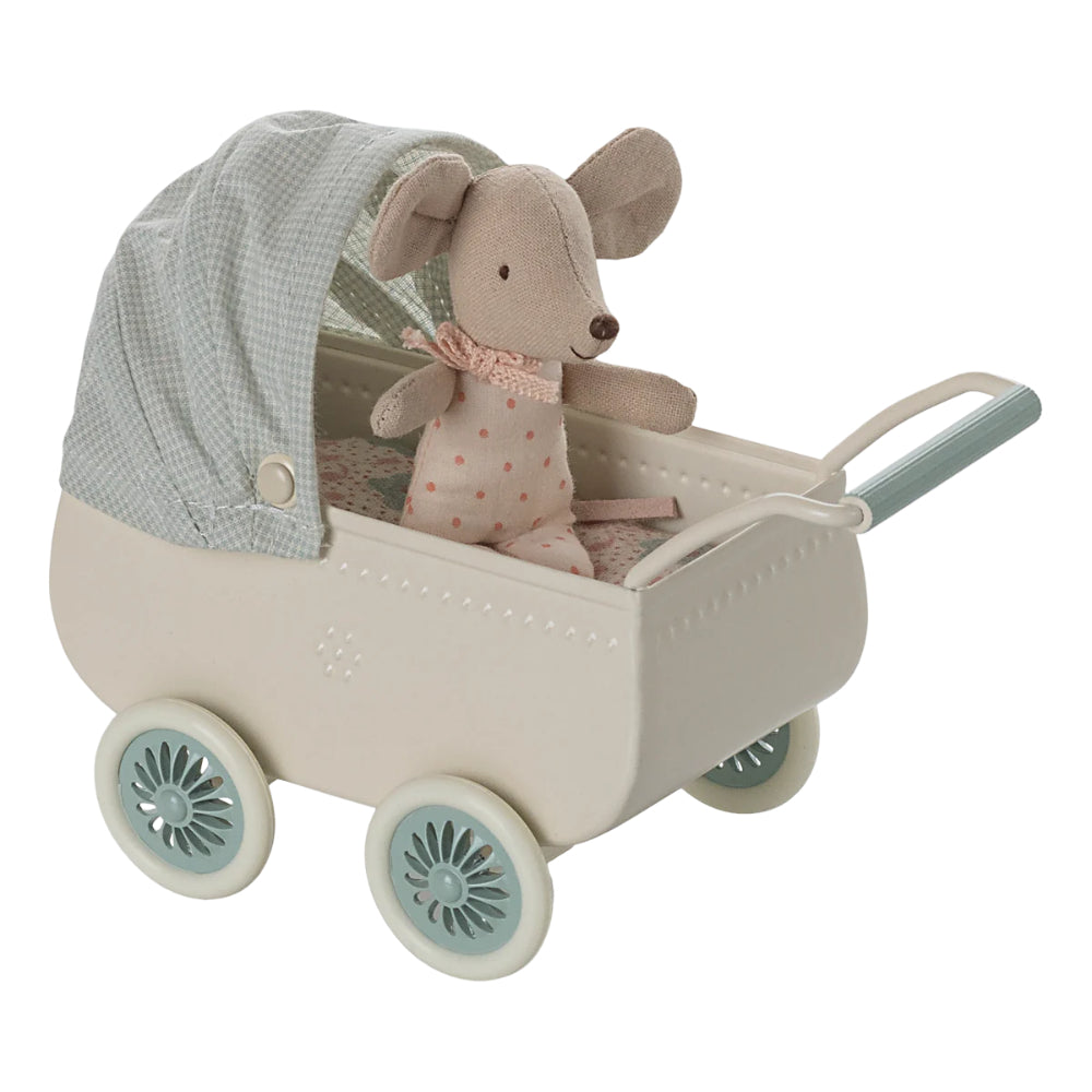 maileg-pram-with-baby-mouse-mint-mail-11510300