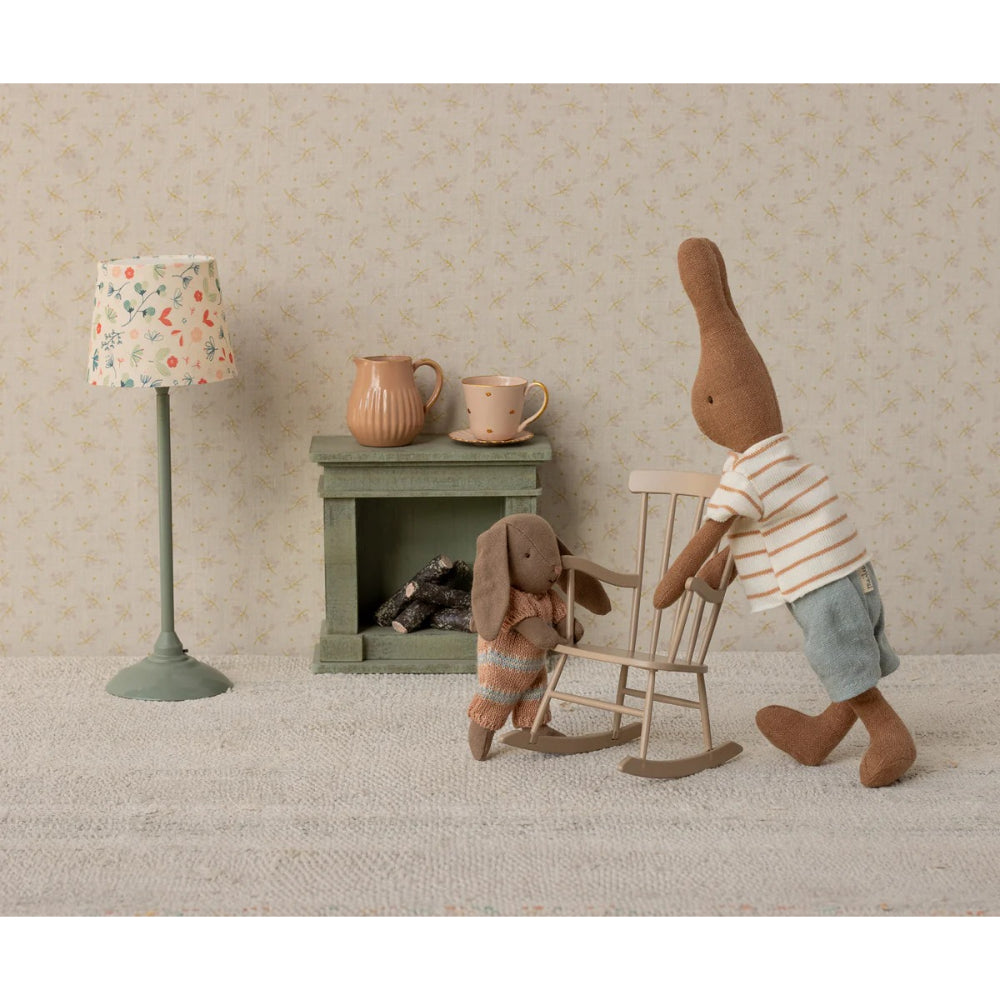 maileg-rocking-chair-miniature-dark-sand-mail-11512101