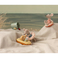 maileg-rubber-boat-small-mouse-yellow-stripe-play-toy-mail-11140300