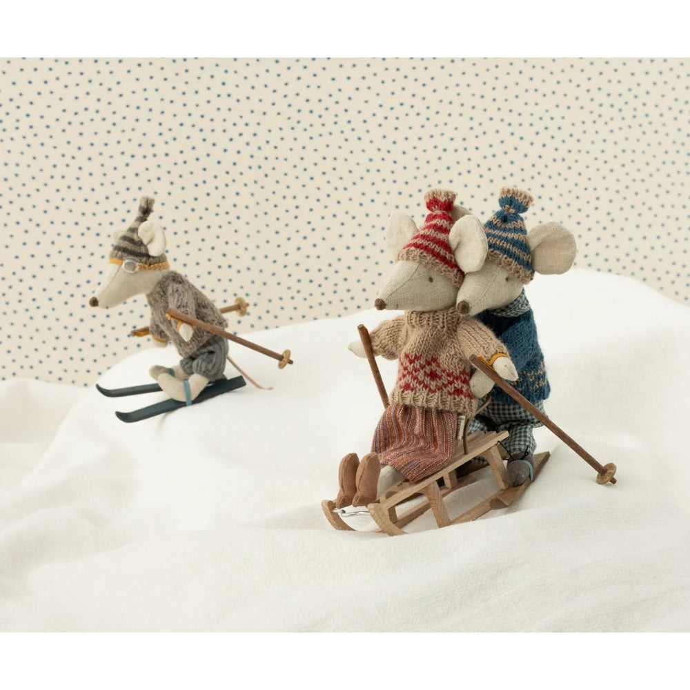 maileg-sled-mouse-mail-11400400