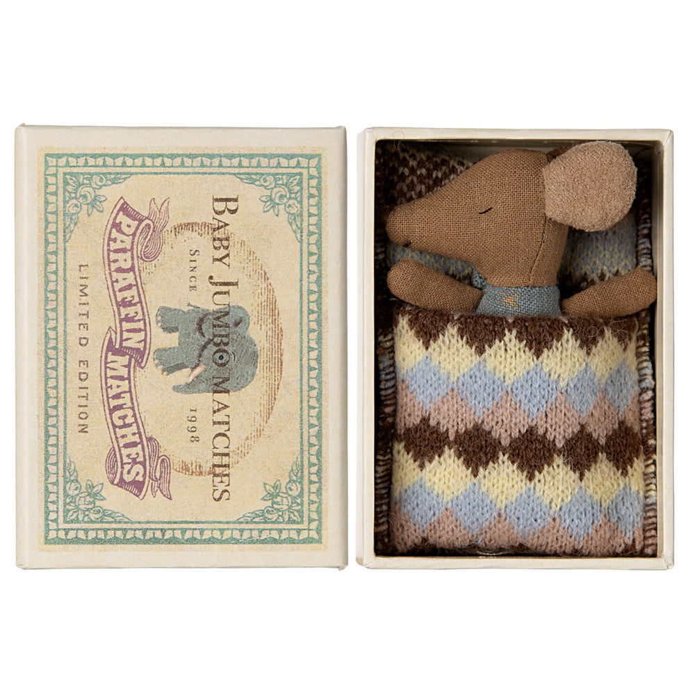maileg-sleepy-wakey-baby-mouse-in-matchbox-blue-mail-17400100