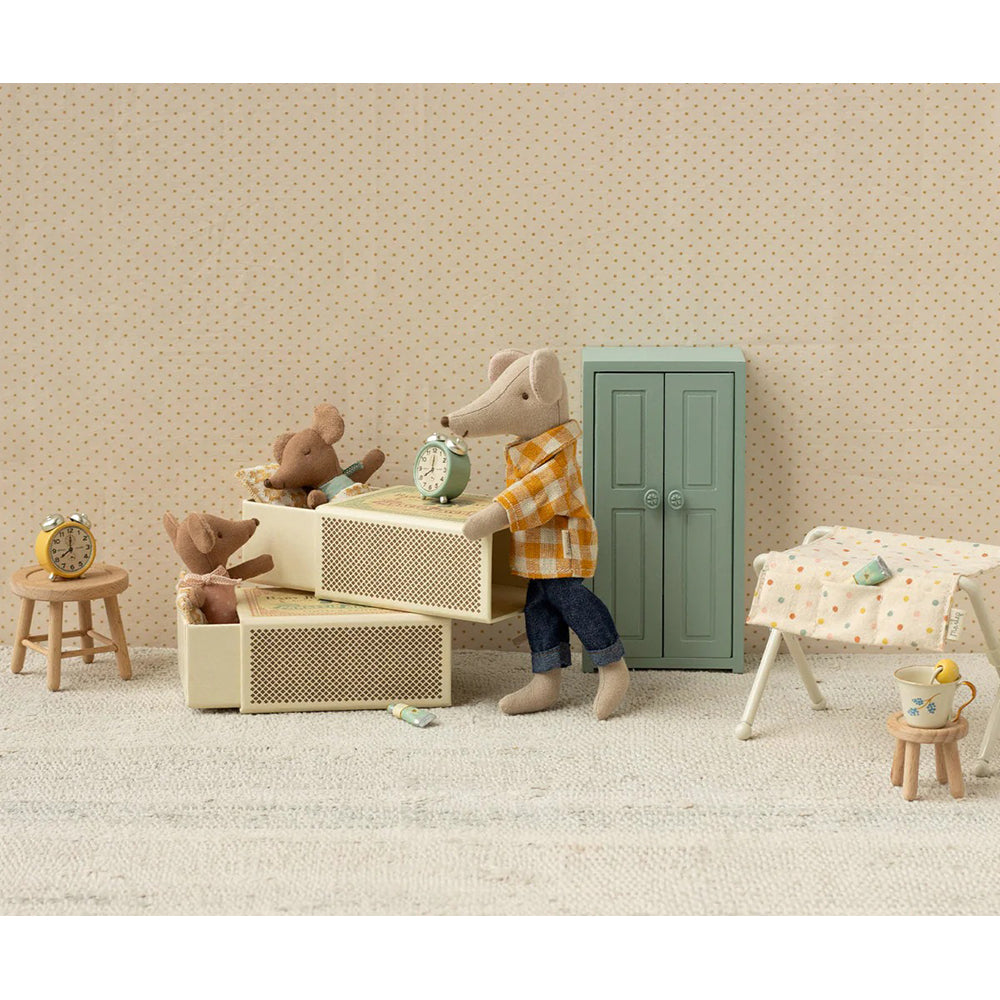 maileg-sleepy-wakey-baby-mouse-in-matchbox-blue-play-toy-mail-17500100