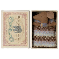 maileg-sleepy-wakey-baby-mouse-in-matchbox-rose-mail-17400000