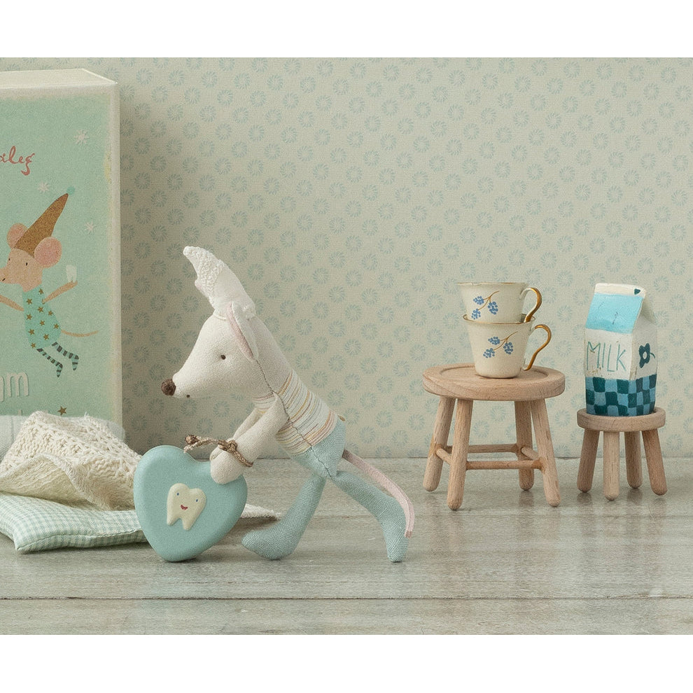 maileg-table-and-stool-set-mouse-mail-11400000