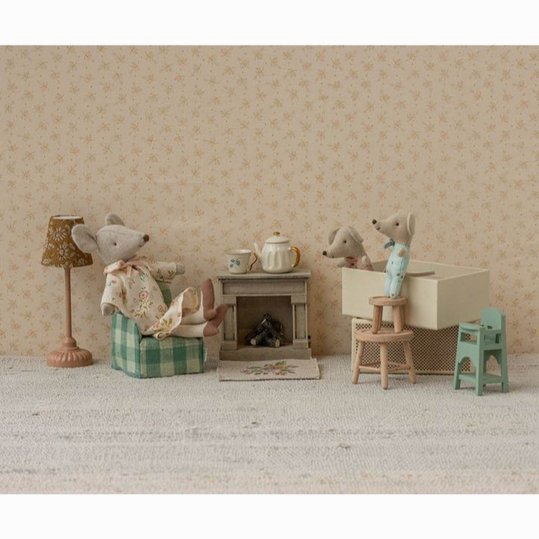 maileg-twins-baby-mice-in-matchbox-play-toy-baby-nursery-mail-17500000-03