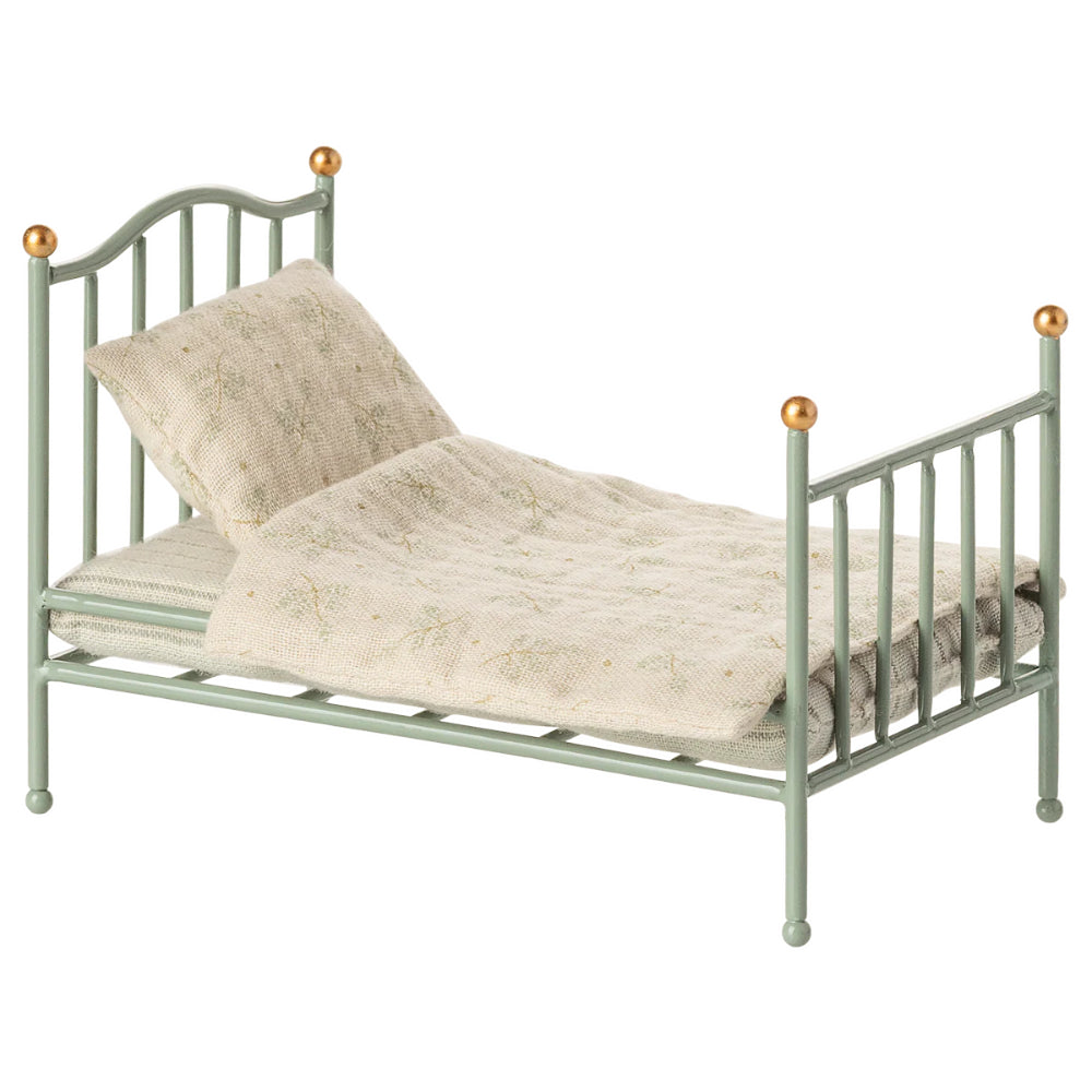 maileg-vintage-single-bed-mouse-mint-mail-11513900