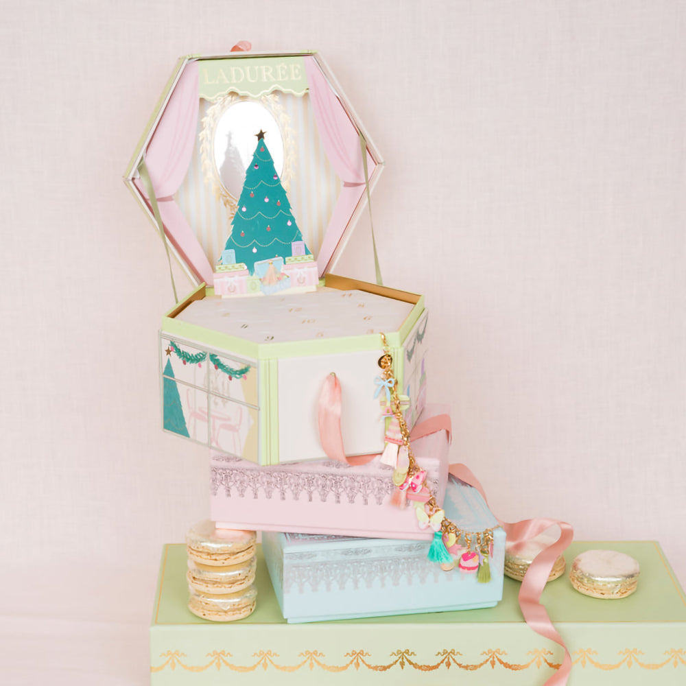 meri-meri-laduree-x-meri-meri-charm-bracelet-advent-calendar