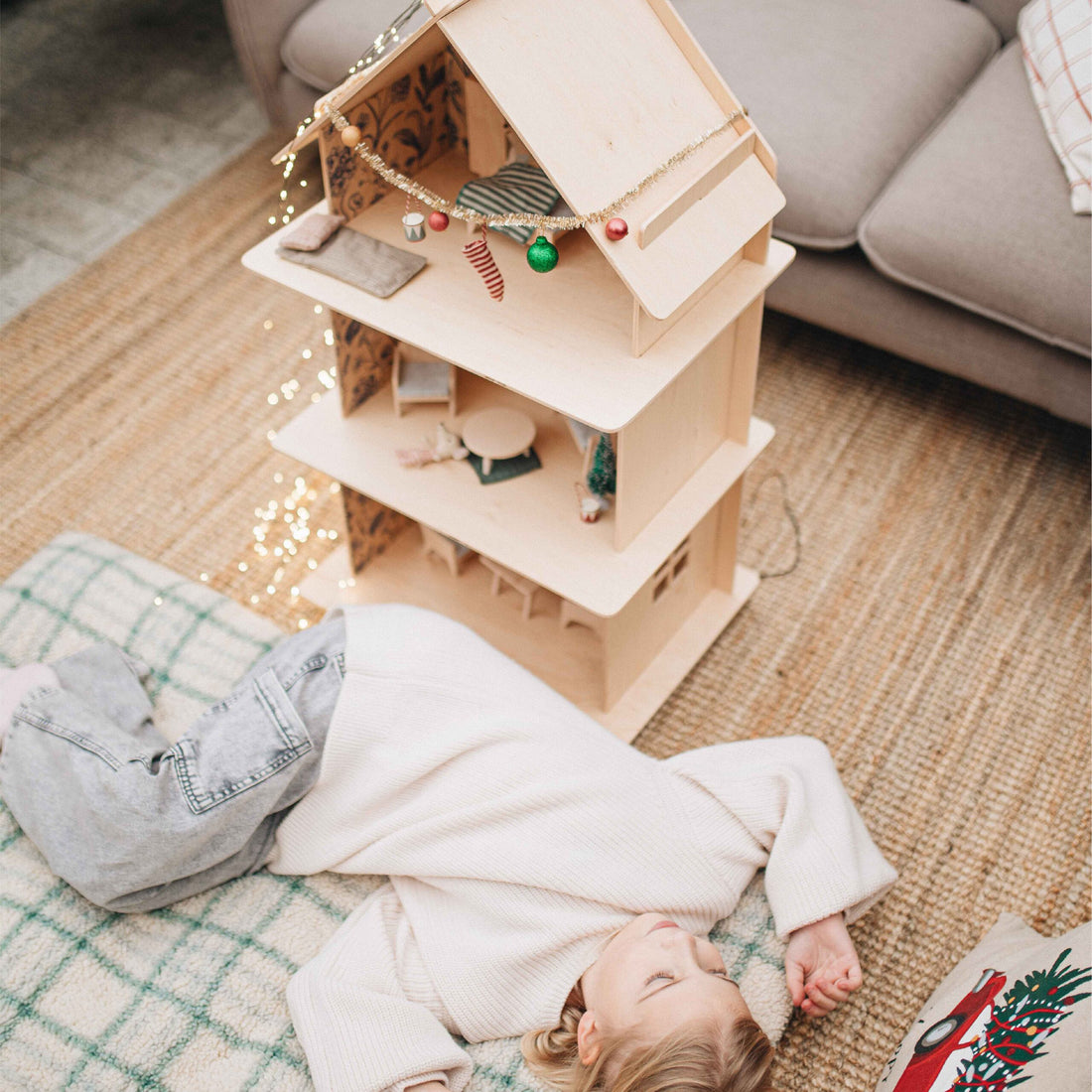 milin-furniture-for-a-wooden-dollhouse-natural-miln-5905741753299
