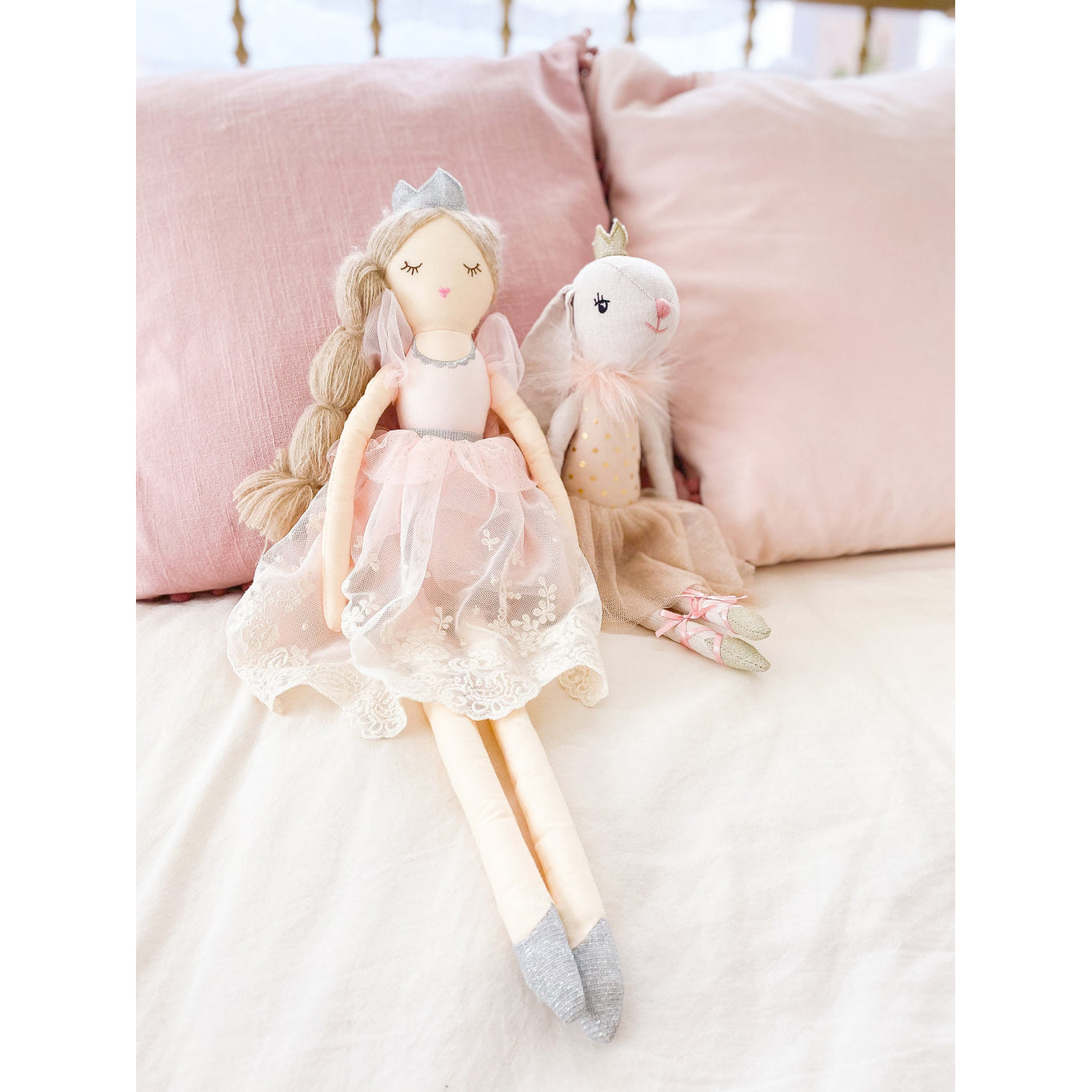 mon-ami-princess-olivia-doll-mona-ld1015